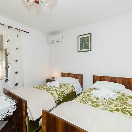 Holiday home Holiday Ana 474 *